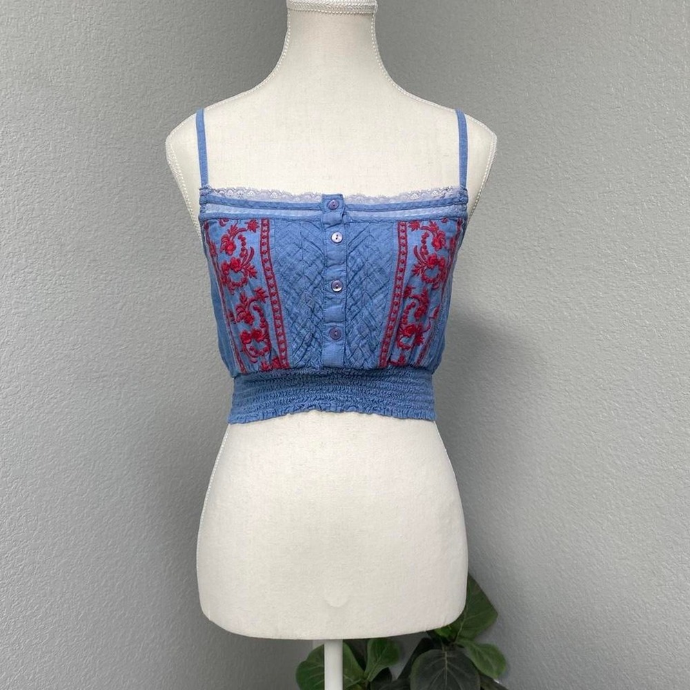 BLUE CHAMBRAY EMBROIDERED LACE DETAIL SMOCK CROP TANK Y2K BOHO EURO COTTAGECORE